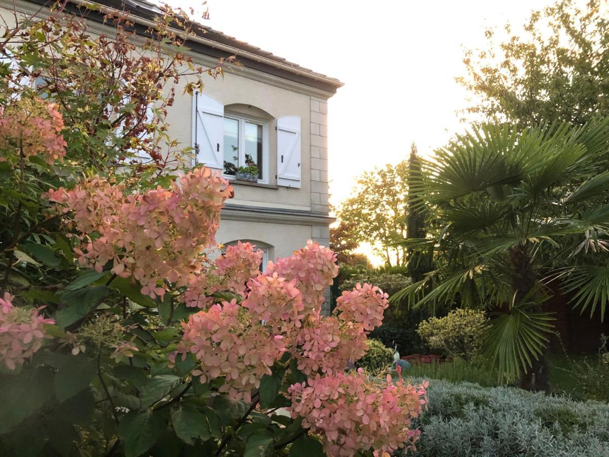 Les Suites Champenoises Tinqueux Exterior photo