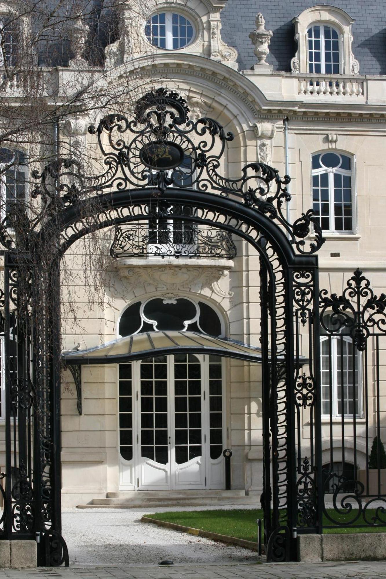 Les Suites Champenoises Tinqueux Room photo